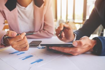 team-chart-accountant-business-paper-talking